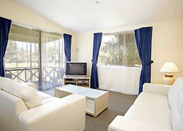 Nrma Sydney Lakeside Holiday Park Narrabeen Exterior photo