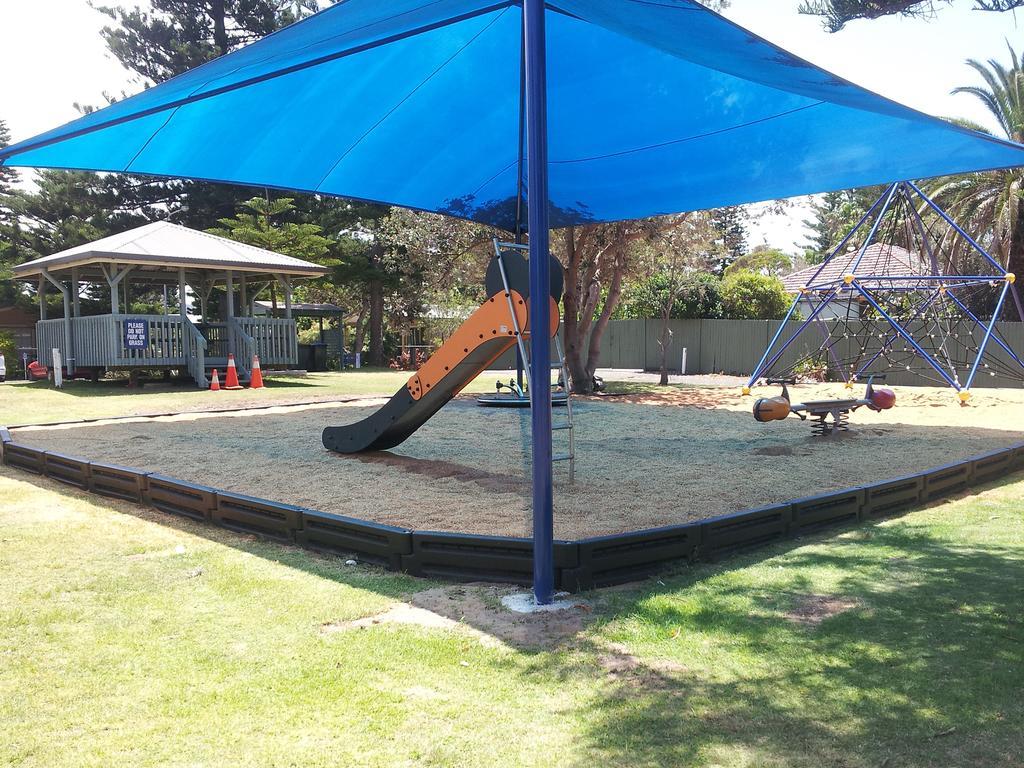 Nrma Sydney Lakeside Holiday Park Narrabeen Exterior photo